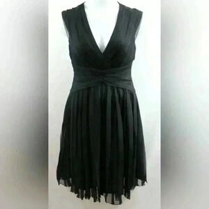 Tadashi Black Chiffon Silk Pleated Dress V Neck 10 vintage